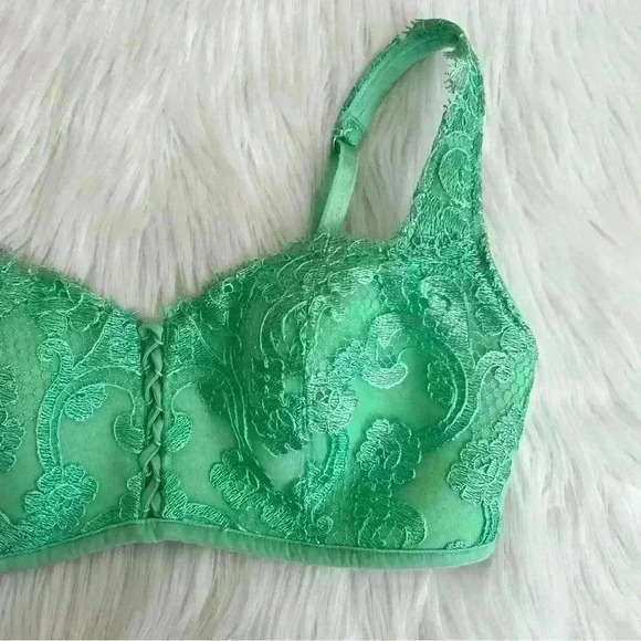 Victoria's Secret Dream Angels Mint Lace Bralette Medium - Picture 2 of 8